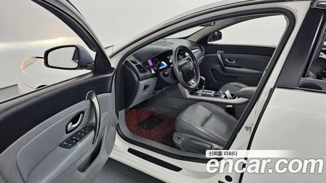 Renault-KoreaSamsung SM5 2010 thumb 10