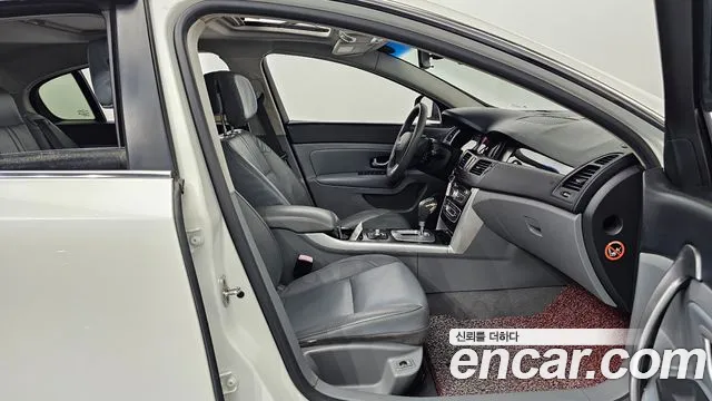 Renault-KoreaSamsung SM5 2010 thumb 11
