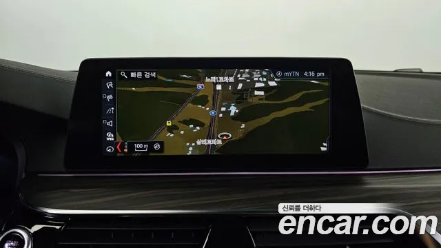BMW 5-Series 2017 thumb 12