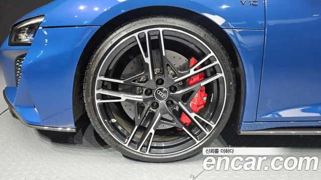 Audi R8 2021 thumb 4