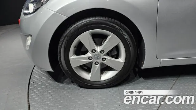 Hyundai Avante 2012 thumb 5