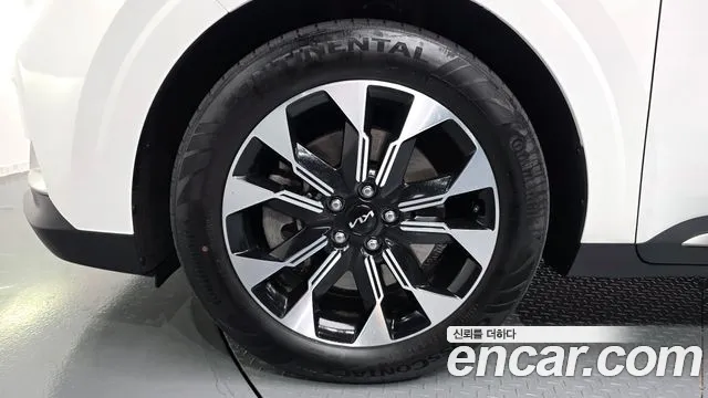 Kia Carnival 2023 thumb 5