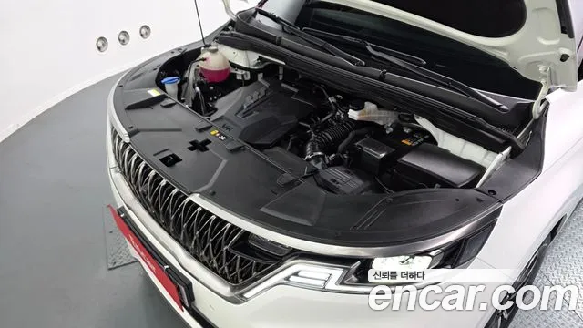 Kia Carnival 2023 thumb 6