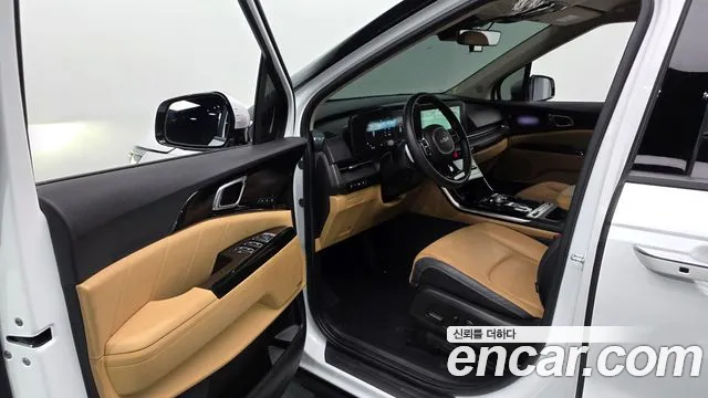 Kia Carnival 2023 thumb 10