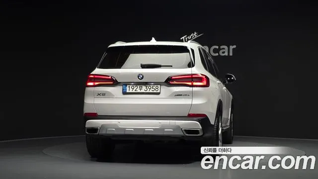 BMW X5 2021 thumb 3