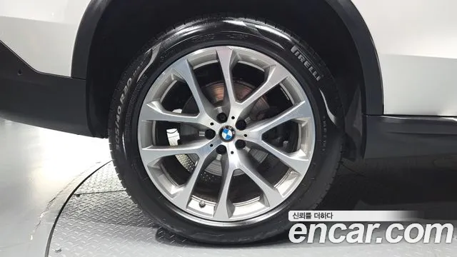 BMW X5 2021 thumb 4