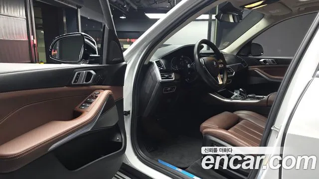 BMW X5 2021 thumb 9