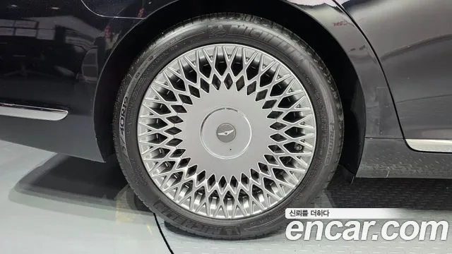 Genesis G90 2020 thumb 5