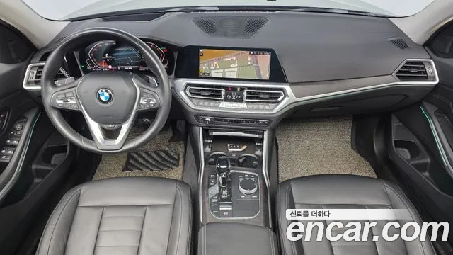 BMW 3-Series 2019 thumb 7