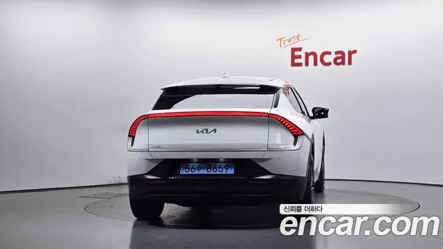 Kia EV6 2022 thumb 4