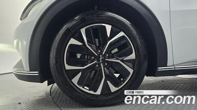 Kia EV6 2022 thumb 5