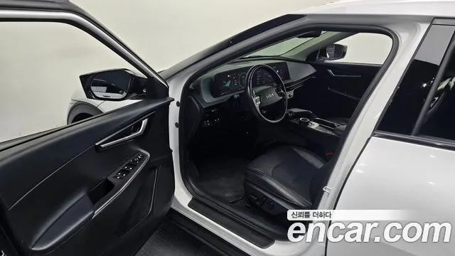 Kia EV6 2022 thumb 11