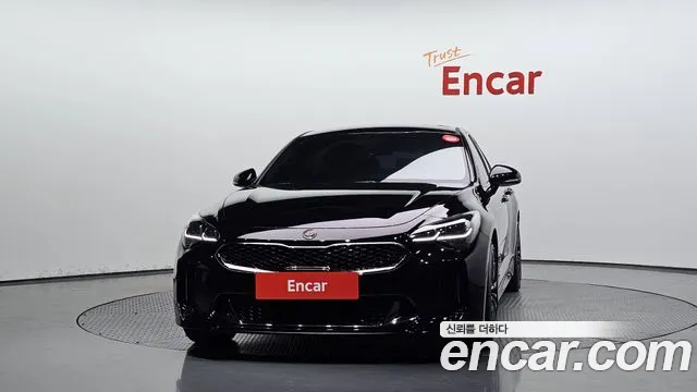 Kia Stinger 2017 thumb 3