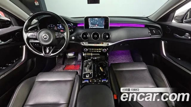 Kia Stinger 2017 thumb 7