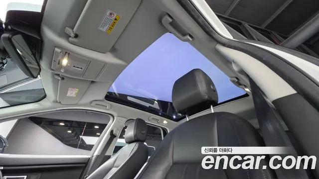 Land Rover Discovery Sport 2017 thumb 11