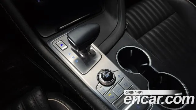 Genesis G70 2019 thumb 9