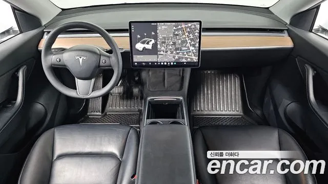 Tesla Model Y 2021 thumb 6