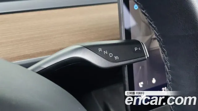 Tesla Model Y 2021 thumb 8