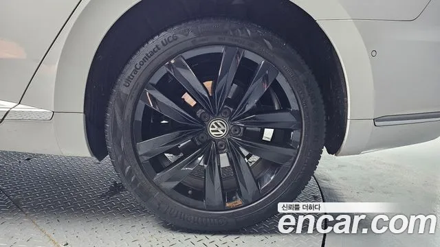 Volkswagen Arteon 2019 thumb 4