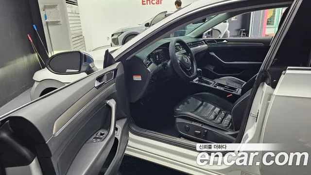 Volkswagen Arteon 2019 thumb 9