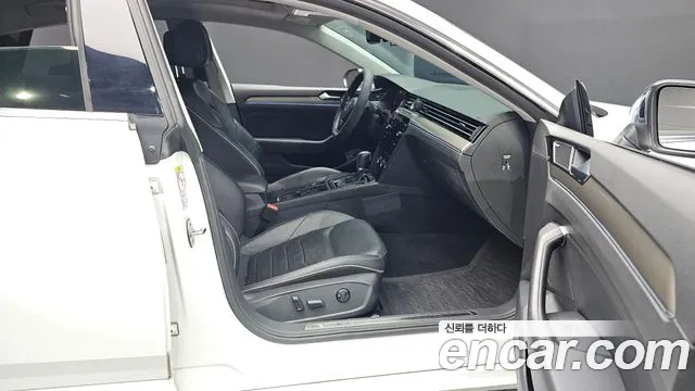 Volkswagen Arteon 2019 thumb 10