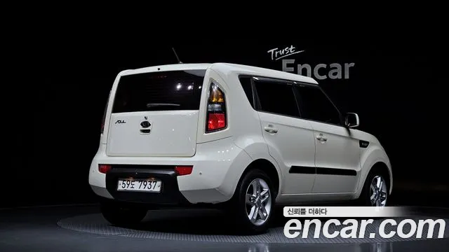 Kia Soul 2011 thumb 2