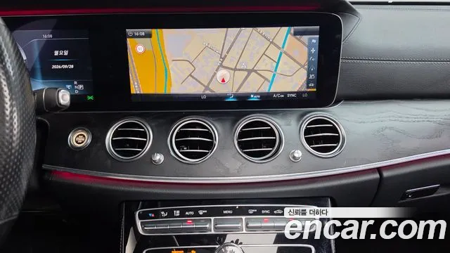 Mercedes-Benz E-Класс 2017 thumb 11
