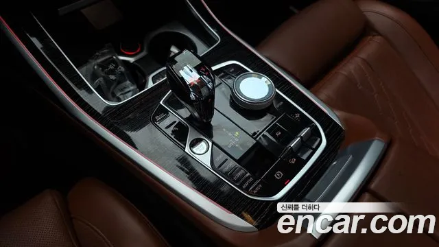 BMW X7 2021 thumb 8