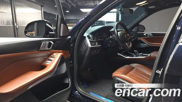 BMW X7 2021 thumb 9