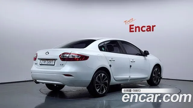 Renault-KoreaSamsung Fluence 2016 thumb 2