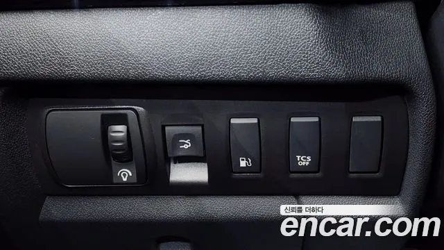 Renault-KoreaSamsung Fluence 2016 thumb 12
