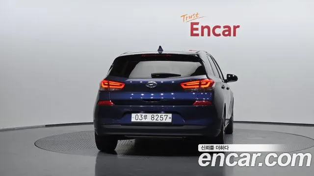 Hyundai i30 2017 thumb 4