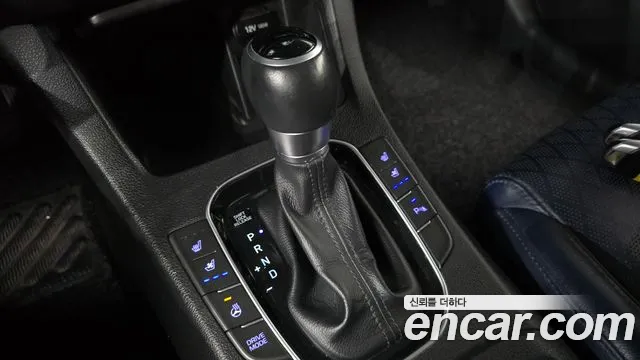 Hyundai i30 2017 thumb 9