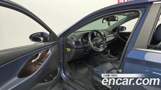 Hyundai i30 2017 thumb 10