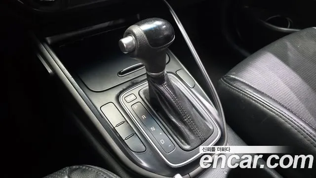Kia Carens 2013 thumb 9
