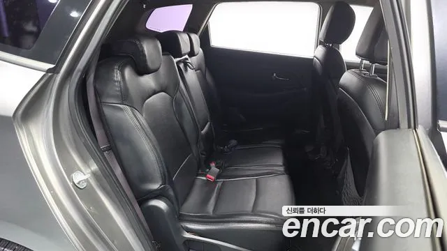 Kia Carens 2013 thumb 12