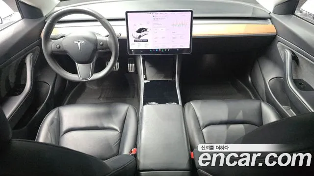 Tesla Model 3 2020 thumb 6