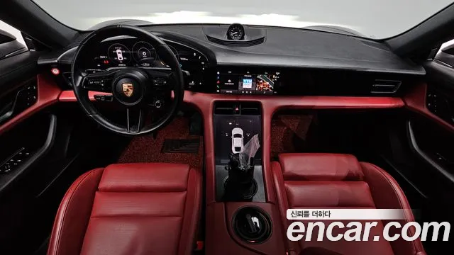 Porsche Taycan 2023 thumb 6