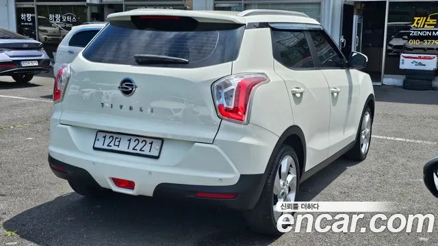 KG_Mobility_Ssangyong TIBOLI 2015 thumb 5