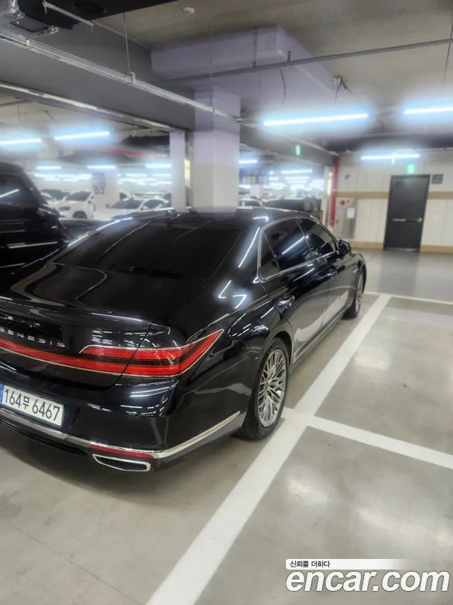 Genesis G90 2020 thumb 2