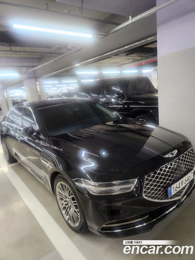 Genesis G90 2020 thumb 12