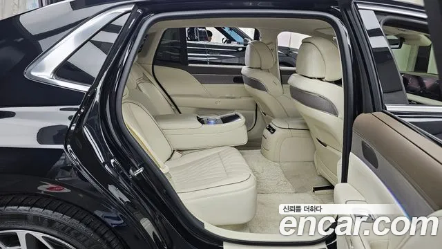 Genesis G90 2022 thumb 11
