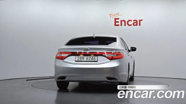 Hyundai Grandeur 2014 thumb 4