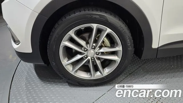 Hyundai Santa Fe 2016 thumb 5