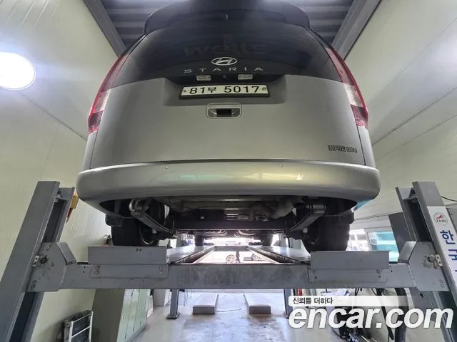 Hyundai Staria 2021 thumb 2