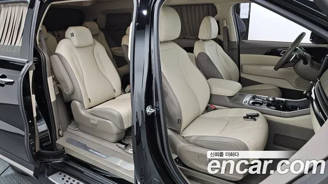 Kia Carnival 2024 thumb 11