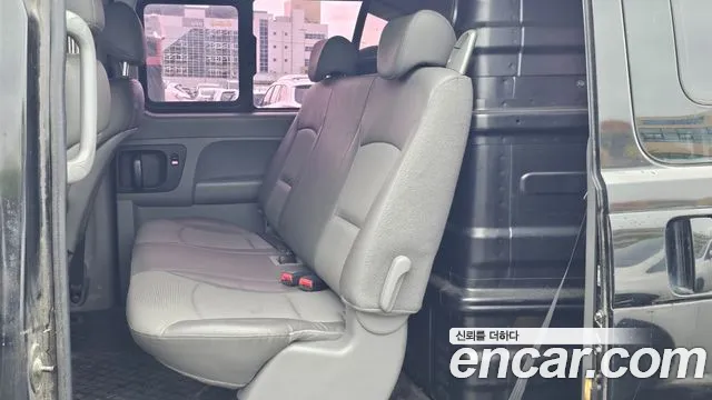 Hyundai Starex 2011 thumb 9