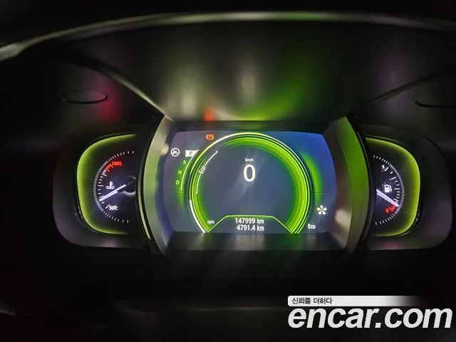 Renault-KoreaSamsung Megane 2016 thumb 5