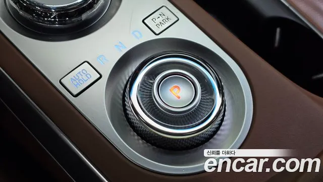 Genesis GV70 2021 thumb 9