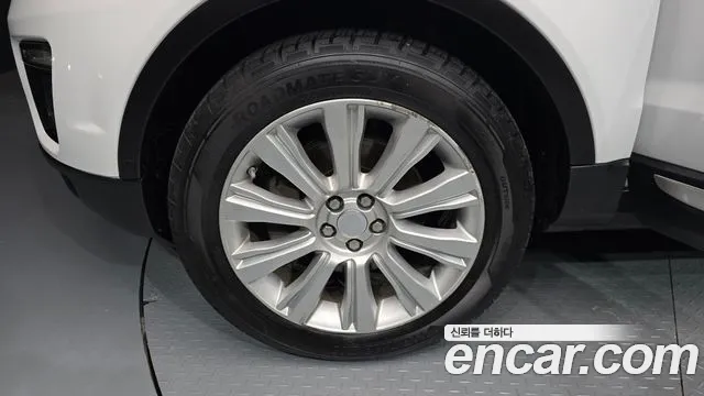 Land Rover Range Rover Evoque 2018 thumb 5